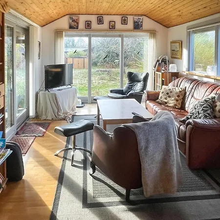 2 Bedroom Beautiful In