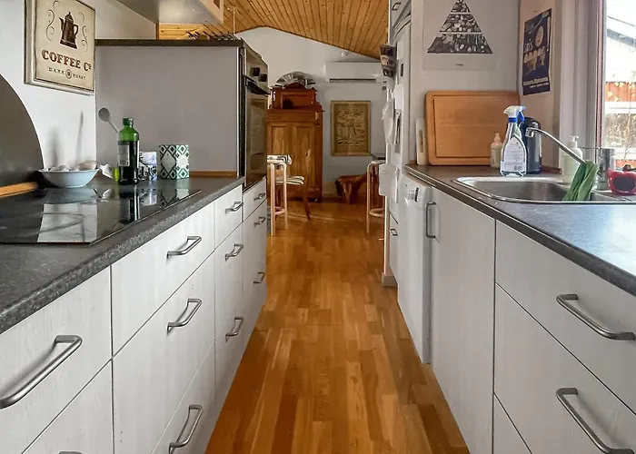 Ferienhaus 2 Bedroom Beautiful In Oro